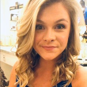 Meet your Posher, Samantha